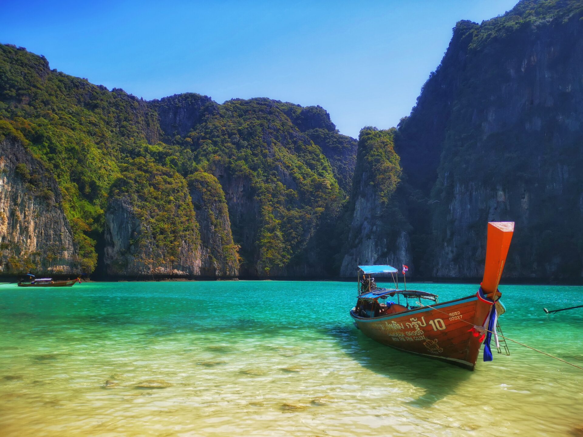 phi phi