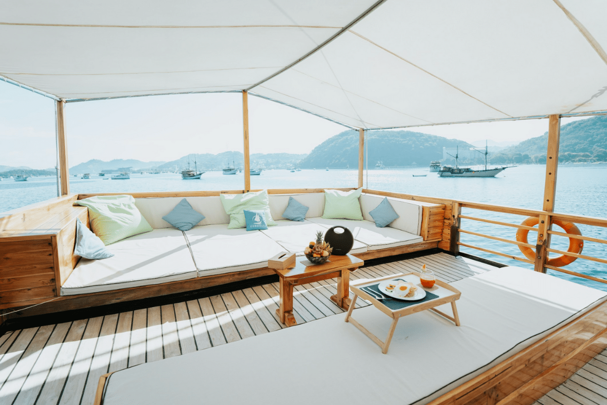 Komodo statek PREMIUM (3)